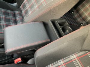 armrest_017